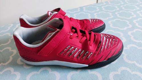Zaal voetbalschoenen voor kinderen, Sport en Fitness, Voetbal, Zo goed als nieuw, Schoenen, Maat XS of kleiner, Ophalen