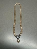 Parel met oorbellen, Wit, Ophalen of Verzenden, Zo goed als nieuw, Overige materialen