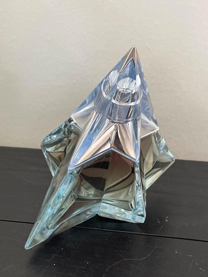 Angel limited edition 75ml, Handtassen en Accessoires, Uiterlijk | Parfum, Zo goed als nieuw, Ophalen of Verzenden