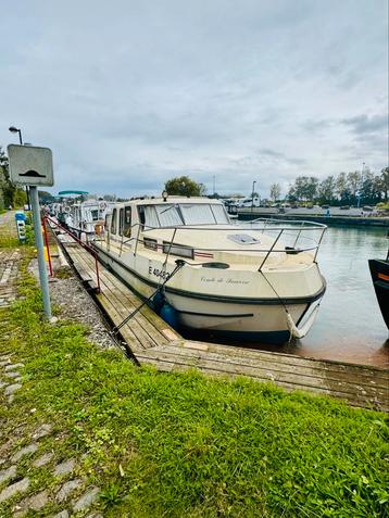 Bateau Riviera 920 (Comte de Sancerre) 