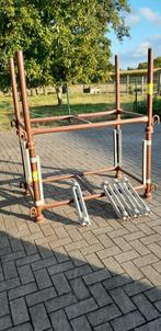 9x gelijke degelijk metalen stapelrack rekken racks + hoeken, Zakelijke goederen, Ophalen