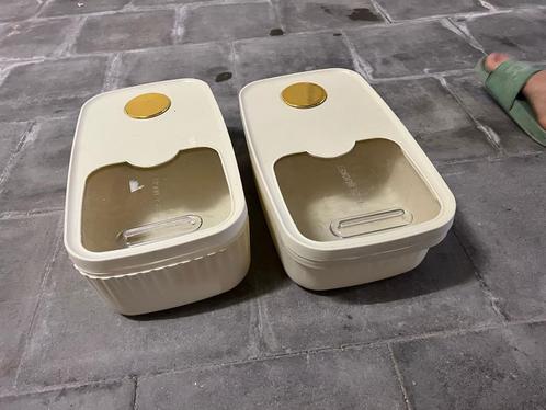 2 voederbakken/opbergboxen voor dierenvoer – €10 voor beide, Dieren en Toebehoren, Knaagdieren en Konijnen | Toebehoren, Zo goed als nieuw
