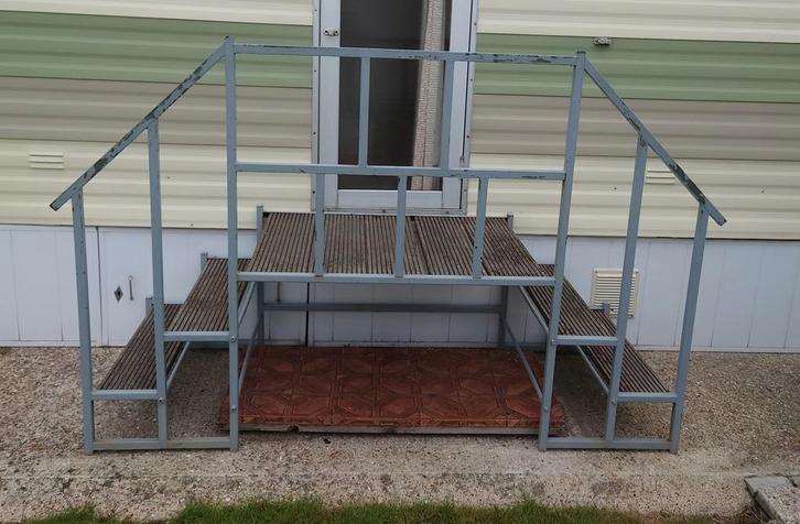 Trap  stacaravan, Caravans en Kamperen, Caravanaccessoires, Zo goed als nieuw, Ophalen