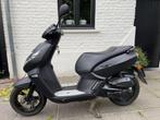scooter Peugeot Kisbee black edition, Fietsen en Brommers, Scooters | Peugeot, Ophalen, Gebruikt, Overige modellen, 49 cc
