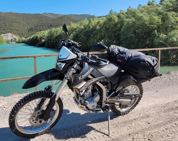 Kawasaki klx250s Seulement 4000km, Fietsen en Brommers, Brommers | Derbi, Gebruikt