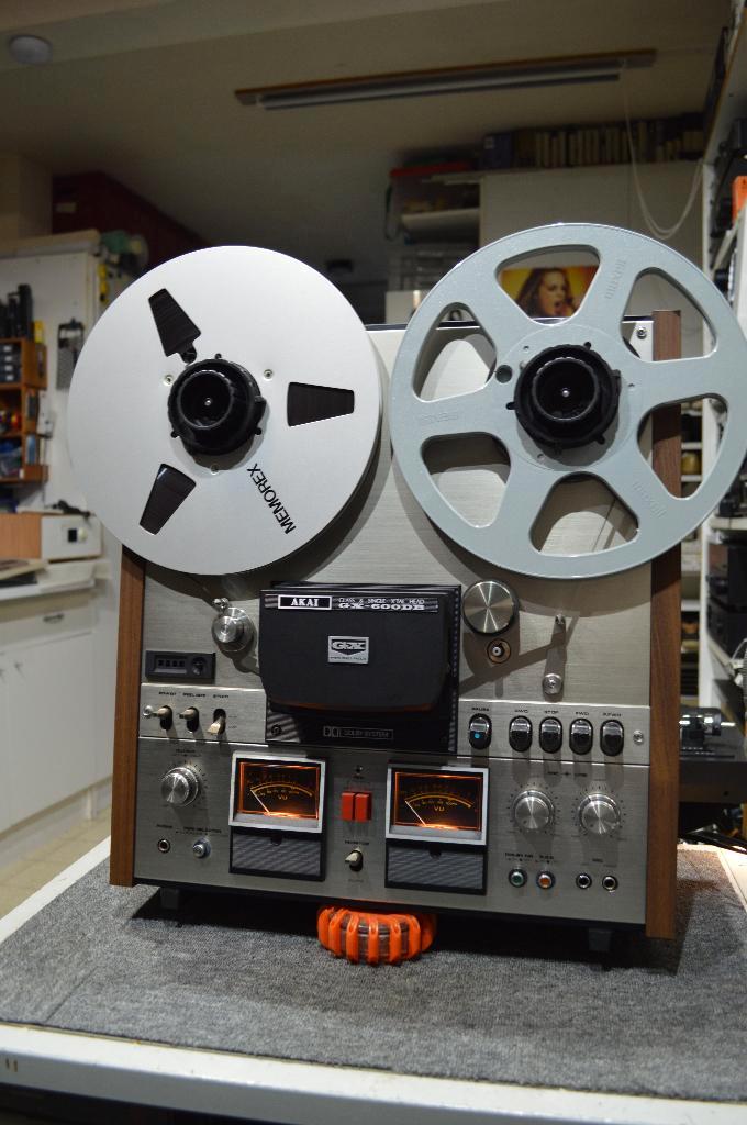 AKAI GX 600DB  TAPERECORDER, TV, Hi-fi & Vidéo, Enregistreurs audio, Magnétophone, Avec bandes, Enlèvement