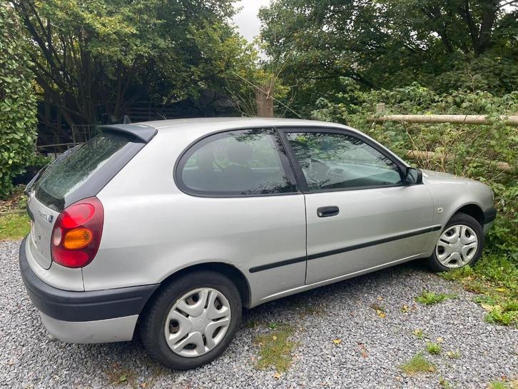 TOYOTA Corolla xli 16v 2000, Auto's, Toyota, Particulier, Corolla, Adaptieve lichten, Elektrische buitenspiegels, Mistlampen, Benzine