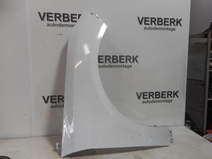 SPATBORD RECHTS VOOR Ford Focus (01-1970/-), Auto-onderdelen, Carrosserie, Spatbord, Ford, Voor, Rechts, Gebruikt