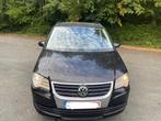 Vw touran 19tdi 105ch 6vit 6vit mod 2009 clima gps xen ja16, Voorwielaandrijving, 4 cilinders, Zwart, Onderhoudsboekje