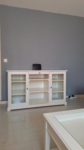 Buffet Liatorp Ikea beschikbaar voor biedingen