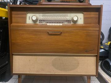  Vintage Como Radio- en Platenspelermeubel beschikbaar voor biedingen