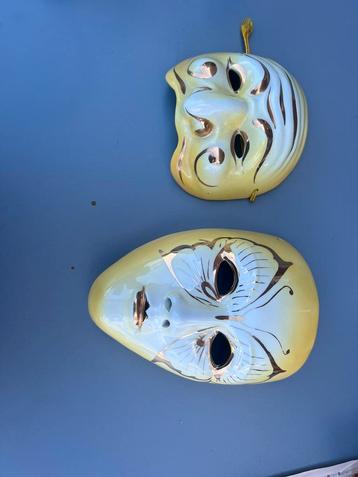 Italiaans masker  beschikbaar voor biedingen