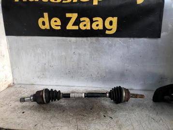 Aandrijfas links-voor van een Peugeot 208 beschikbaar voor biedingen