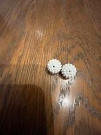 Vintage witte oorringen, Verzenden, Zo goed als nieuw