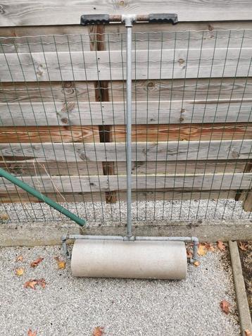 Tuin en grasrol  beschikbaar voor biedingen