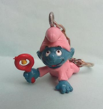 Les Schtroumpfs : bébé Schtroumpf avec hochet, variante clé, Enlèvement ou Envoi, Comme neuf, Bébé Schtroumpf, Poupée, Figurine ou Peluche