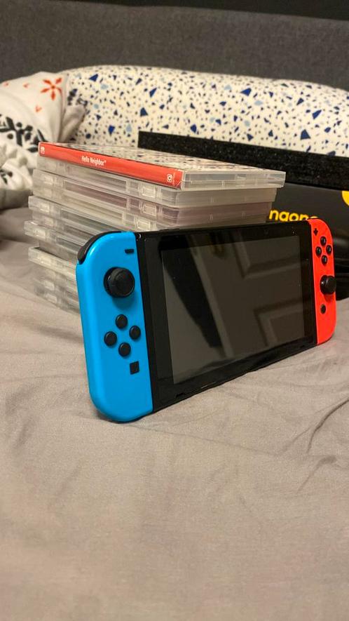 Nintendo switch, case, games, bakje voor op tv te spelen, Games en Spelcomputers, Spelcomputers | Nintendo Switch, Gebruikt, Met games