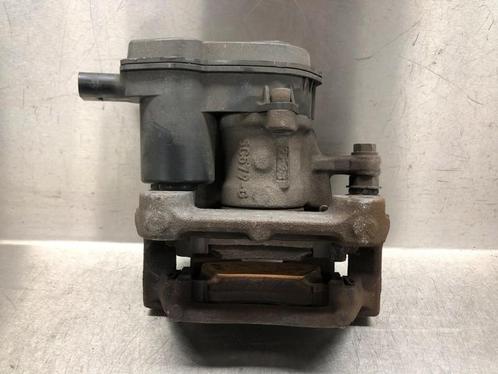 REMKLAUW RECHTS ACHTER ABS Tucson (NX) (|58230N7600|), Auto-onderdelen, Remmen en Aandrijving, Hyundai, Gebruikt