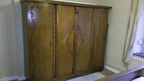 Chambre à coucher ancienne en noyer à donner, Huis en Inrichting, Slaapkamer | Bedden, Zo goed als nieuw, Ophalen