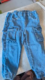 Jeans 4 ans, Enfants & Bébés, Vêtements enfant | Autre, Enlèvement ou Envoi