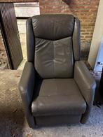 Bruine elektronische relaxzetel, Huis en Inrichting, Fauteuils, Ophalen, Gebruikt, Leer