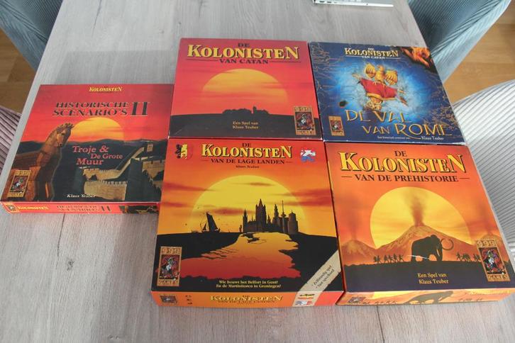 De kolonisten van Catan verschillende versies, Hobby en Vrije tijd, Gezelschapsspellen | Bordspellen, Zo goed als nieuw, Drie of vier spelers