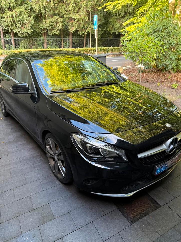 Mercedes cla 180D diesel 100000km full op, handgeschakeld, Auto's, Mercedes-Benz, Particulier, CLA, Open dak, Diesel, Euro 6, 5 deurs