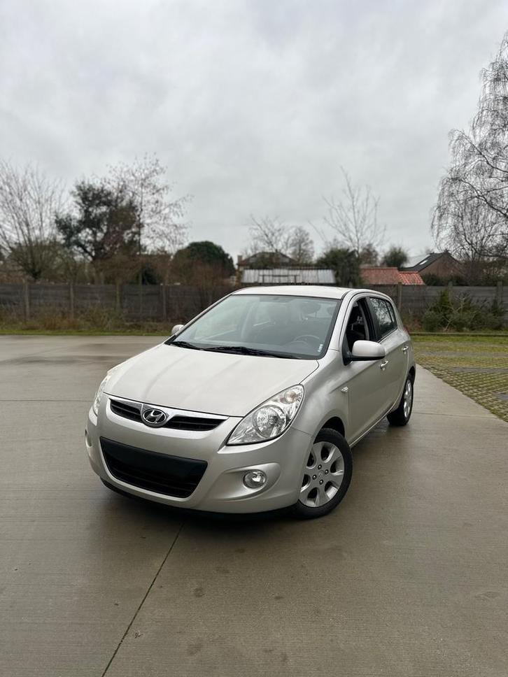 Hyundai I20 | AIRCO| 1.2 benzine| Carplay| 111.000 km, Autos, Hyundai, Particulier, i20, Airbags, Air conditionné, Android Auto