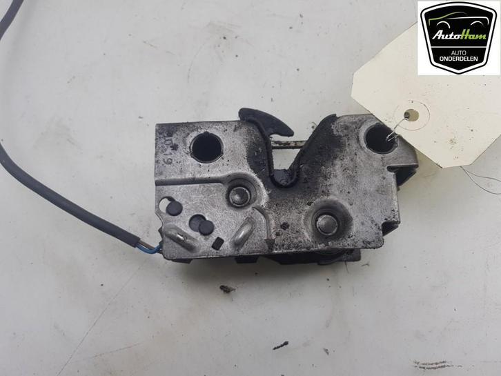 MOTORKAP SLOT Skoda Fabia III Combi (NJ5) (|6V0823509D|), Auto-onderdelen, Carrosserie, Skoda, Gebruikt