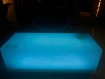 blacklight barmeubel beschikbaar voor biedingen