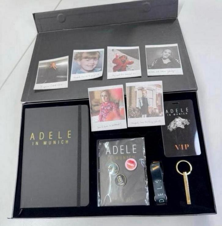 Adele in Munich 2024 VIP Concert Gift Box Munchen Exclusive, Verzamelen, Muziek, Artiesten en Beroemdheden, Nieuw, Ophalen of Verzenden