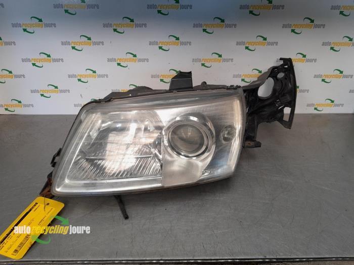 Phare gauche d'un Saab 9-5, Autos : Pièces & Accessoires, Éclairage, Saab, Utilisé, 3 mois de garantie