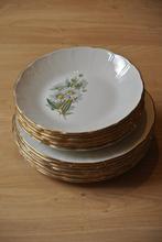 Set antieke platte borden en soepborden van L'amandinoise, Ophalen