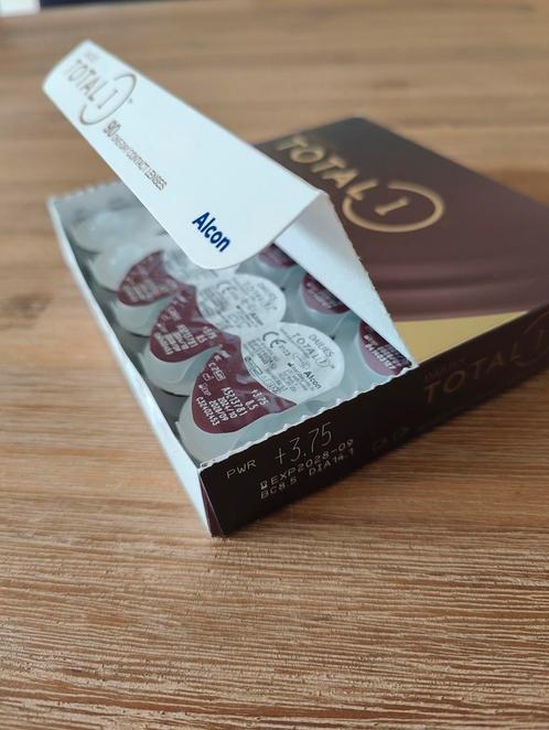Dailies Total 1 daglenzen +3,75 aan -50%, Handtassen en Accessoires, Zonnebrillen en Brillen | Dames, Zo goed als nieuw, Ophalen of Verzenden