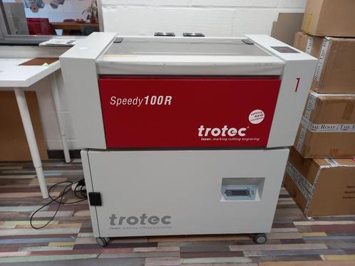 Trotec Speedy 100 lasermachine met Atmos Cube afzuiging, Articles professionnels, Machines & Construction | Industrie & Technologie