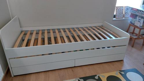 Ikea-bed Släkt met extra slaapplaats en opbergruimte, Huis en Inrichting, Slaapkamer | Bedden, Zo goed als nieuw, Eenpersoons