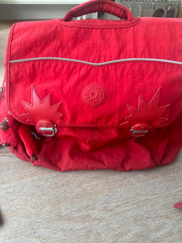 Kipling iniko boekentas heel goede staat, Handtassen en Accessoires, Tassen | Schooltassen, Zo goed als nieuw, Ophalen of Verzenden
