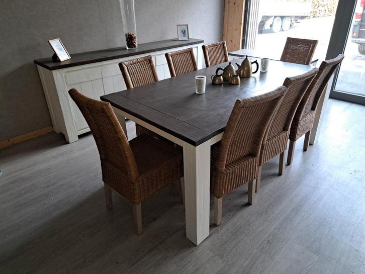 Volledige eetplaats in massief accasia., Huis en Inrichting, Complete eetkamers, Ophalen