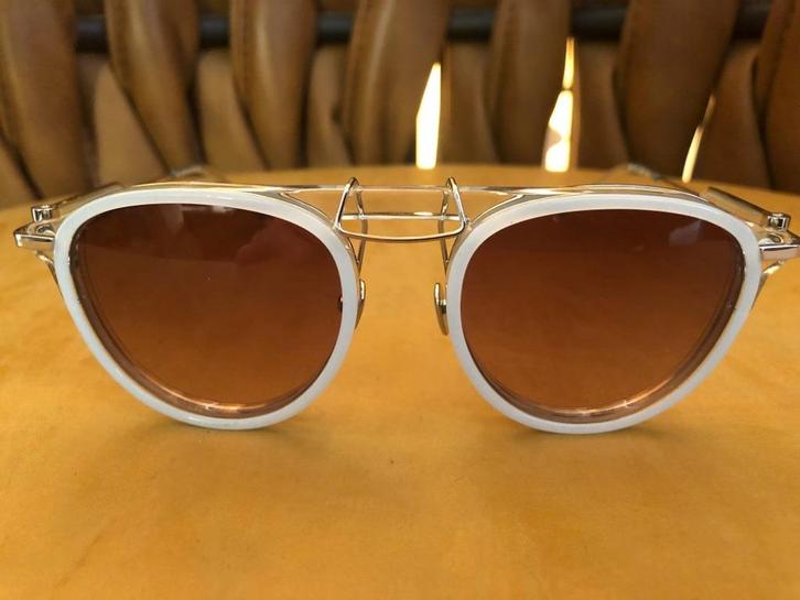 NIEUWE EXCLUSIEVE Calvin Klein ZONNEBRIL CKNYC1884S 451, Handtassen en Accessoires, Zonnebrillen en Brillen | Dames, Nieuw, Zonnebril