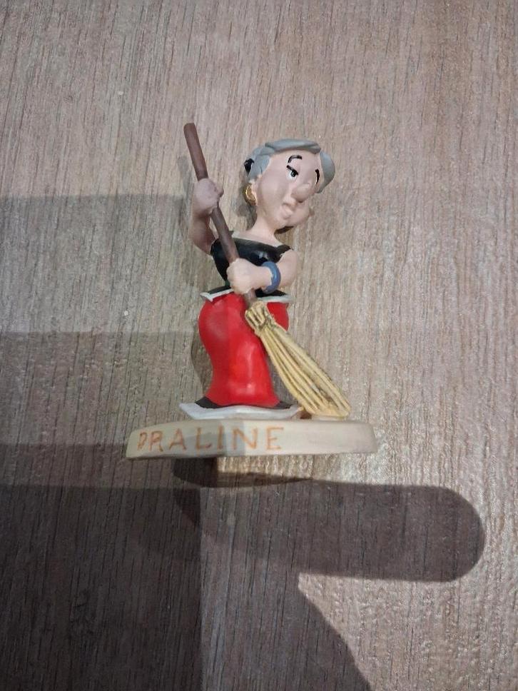 Figurine Astérix - Praline, Collections, Personnages de BD, Comme neuf, Statue ou Figurine, Astérix et Obélix, Enlèvement