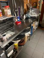 Inox werktafel, Ophalen