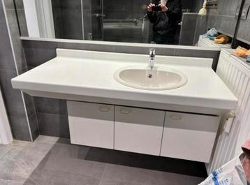 Meuble de salle de bain + lavabo et robinet beschikbaar voor biedingen