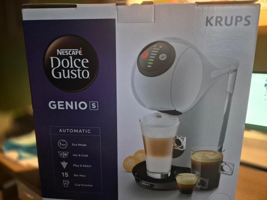 KRUPS DOLCE GUSTO GENIO S YY4509FD Splinternieuw, Enlèvement, Neuf, Dosettes et capsules de café, Réservoir d'eau amovible
