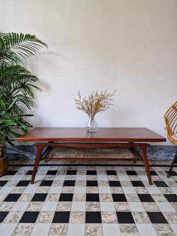 Vintage midcentury salontafel | Van Teeffelen beschikbaar voor biedingen