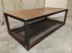 Salontafel met blad van oude kloosterdeur, Ophalen