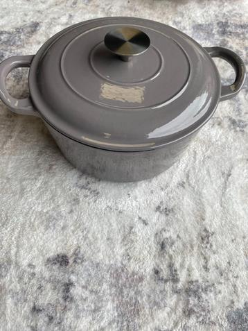 Cocotte en fonte émaillée Echtwerk. beschikbaar voor biedingen