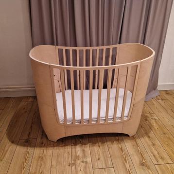 Leander babybed beschikbaar voor biedingen