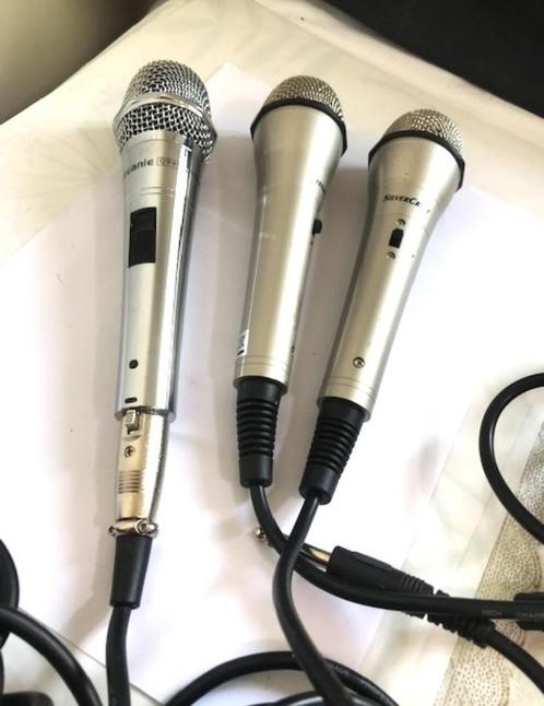 Microfoon met kabel Karaoke 3 stuks on/off knop🎶😍💑😎👌, Muziek en Instrumenten, Microfoons, Zo goed als nieuw, Zangmicrofoon