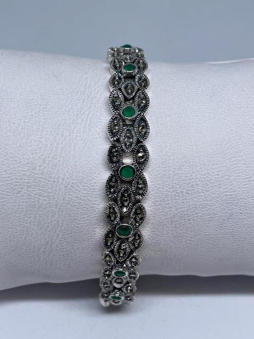 Prachtige zilveren armband met groene steen, Bijoux, Sacs & Beauté, Bracelets, Neuf, Argent, Vert, Avec pierre précieuse, Enlèvement ou Envoi