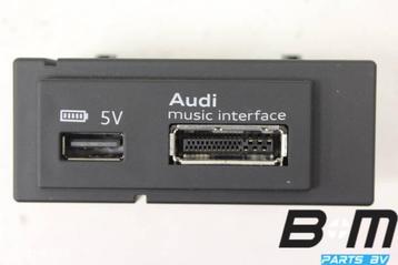 Aansluitstuk media-in met usb Audi A3 8V 3 deurs 8V0035736A beschikbaar voor biedingen